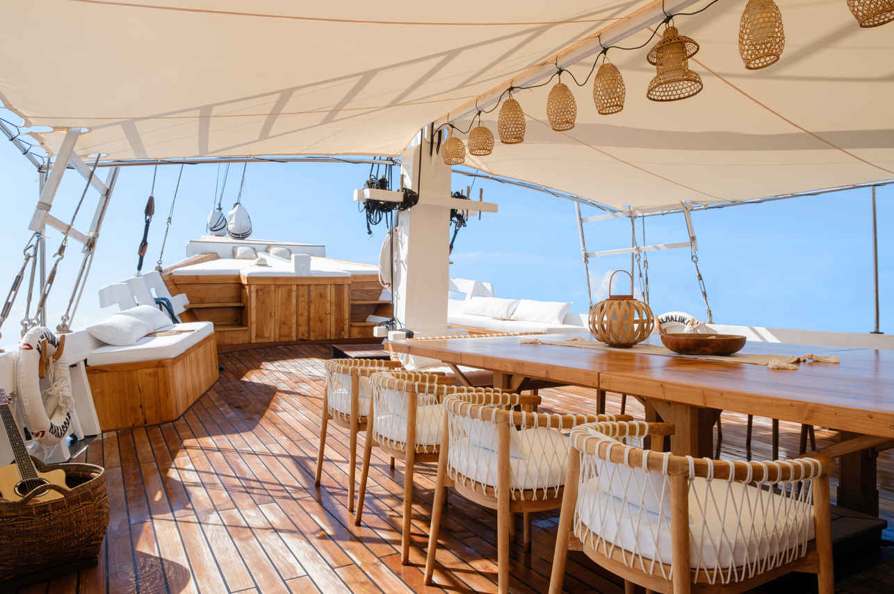 main-deck